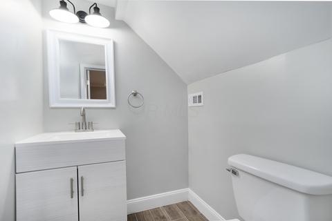 752 E Deshler Ave, Columbus, OH 43206 photo 15