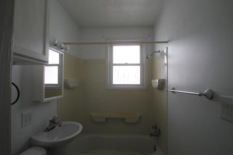 145 Fairview Blvd, Circleville, OH 43113 photo 7