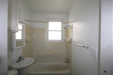 145 Fairview Blvd, Circleville, OH 43113 photo 8