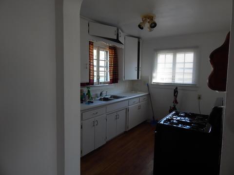 2670 Eakin Rd, Columbus, OH 43204 photo 6