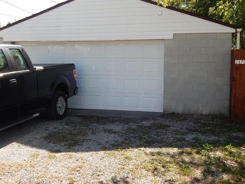 2670 Eakin Rd, Columbus, OH 43204 photo 4