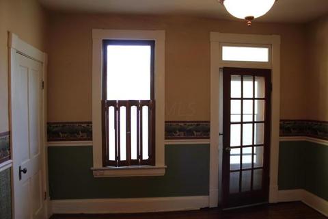 404 S Pickaway St, Circleville, OH 43113 photo 9