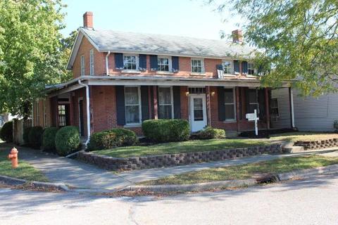 404 S Pickaway St, Circleville, OH 43113 photo 1