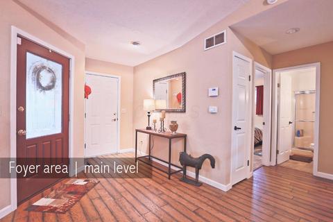 428 Baldwin Dr, Howard, OH 43028 photo 6