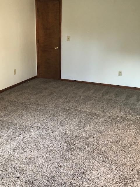 1221 E Locust St, Lancaster, OH 43130 photo 3