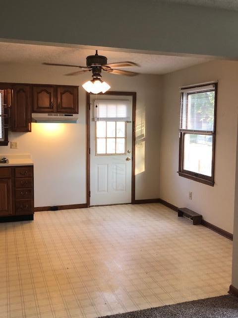 1221 E Locust St, Lancaster, OH 43130 photo 9