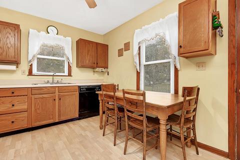 2033 Lees Rd, Hebron, OH 43025 photo 6