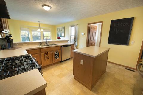 202 Brenden Loop, Delaware, OH 43015 photo 14