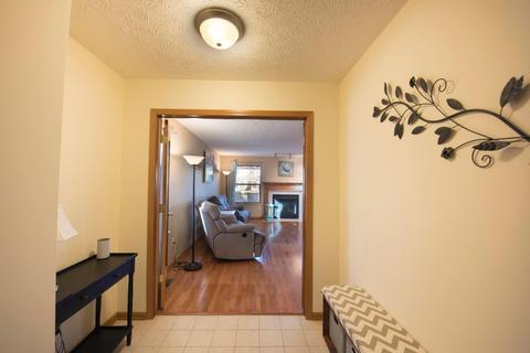 202 Brenden Loop, Delaware, OH 43015 photo 4