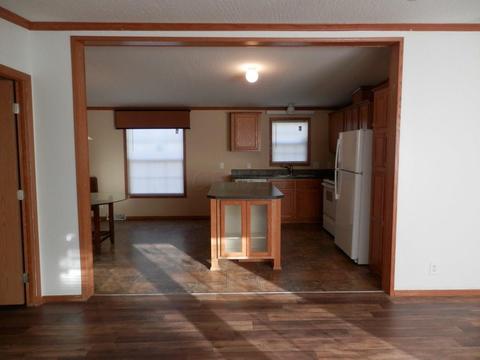 898 E Mark St, Marion, OH 43302 photo 4