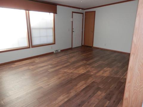 898 E Mark St, Marion, OH 43302 photo 3