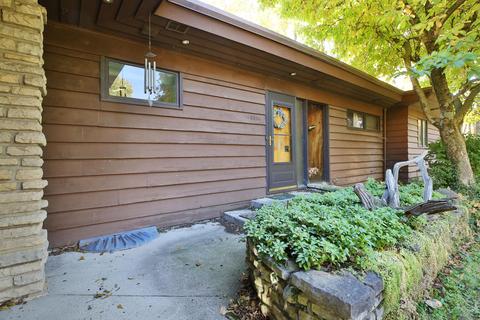5926 Beechview Dr E, Worthington, OH 43085 photo 3