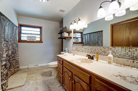 519 E Johnstown Rd, Columbus, OH 43230 photo 20