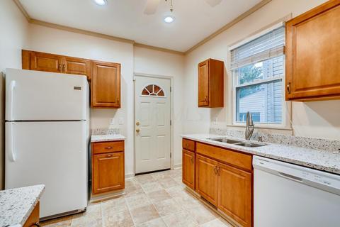 386 E Markison Ave, Columbus, OH 43207 photo 7