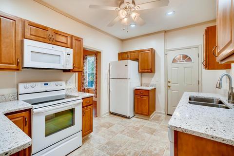 386 E Markison Ave, Columbus, OH 43207 photo 6