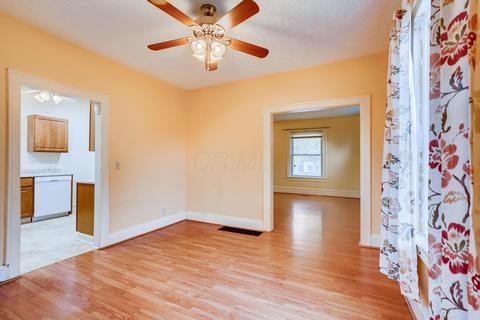 386 E Markison Ave, Columbus, OH 43207 photo 10