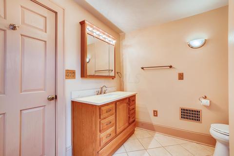 386 E Markison Ave, Columbus, OH 43207 photo 17