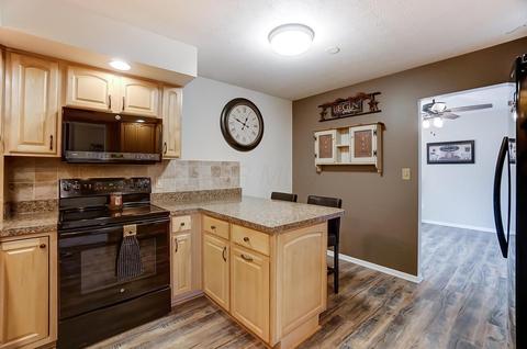 986 Hickory Rd, Heath, OH 43056 photo 5