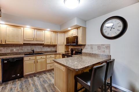 986 Hickory Rd, Heath, OH 43056 photo 6