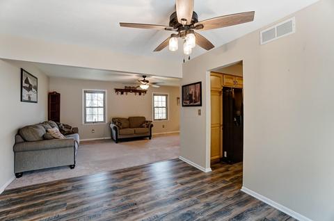 986 Hickory Rd, Heath, OH 43056 photo 10