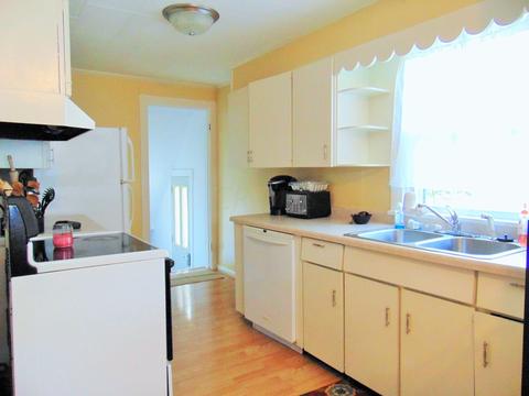 233 E Walnut St, Marion, OH 43302 photo 4