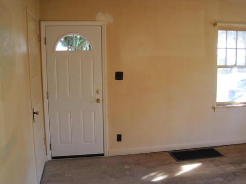 895 Ruby Ave, Columbus, OH 43227 photo 3