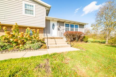 70 E Douglas St, Johnstown, OH 43031 photo 3