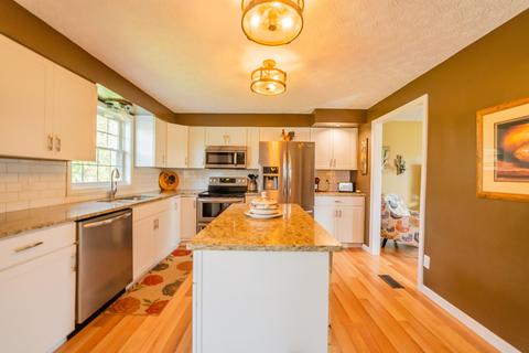 70 E Douglas St, Johnstown, OH 43031 photo 11