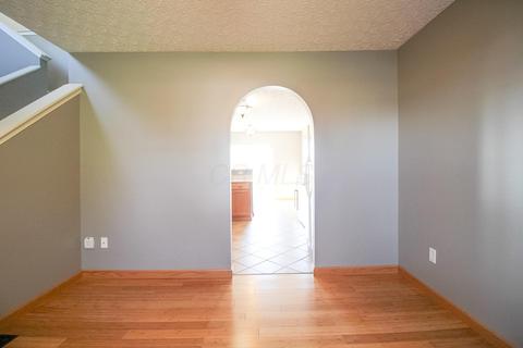 3002 Devonshire Dr, Delaware, OH 43015 photo 5