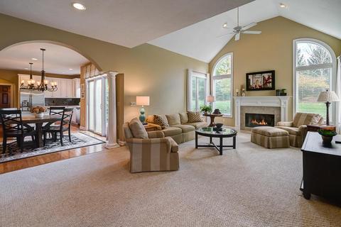 7834 Holiston Ct, Dublin, OH 43016 photo 10