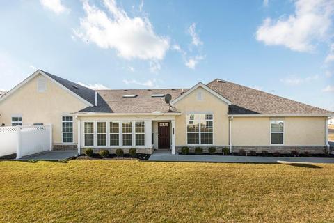 5912 Eiger Dr, Columbus, OH 43213 photo 1