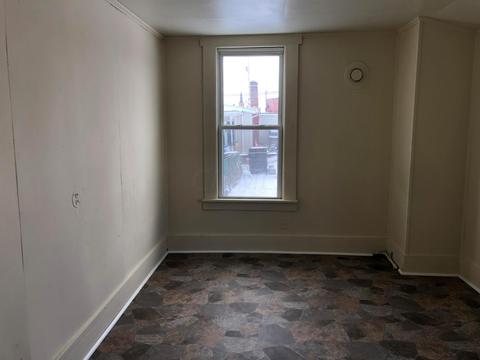125 E High St, Circleville, OH 43113 photo 11