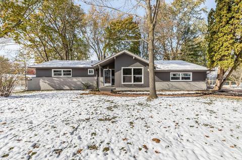 555 Edgewood Dr, Circleville, OH 43113 photo 1