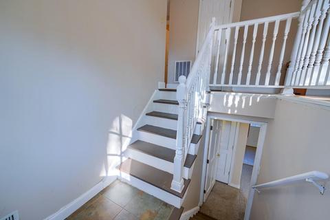 1889 Mohawk Dr, Lancaster, OH 43130 photo 2