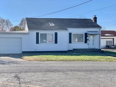 111 Highland Ave, Circleville, OH 43113 photo 1