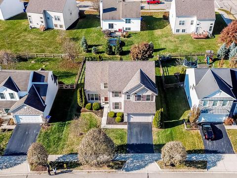 208 Emerald Ice Loop, Delaware, OH 43015 photo 2