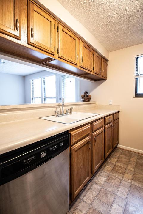 5706 Keating Dr, Dublin, OH 43016 photo 13