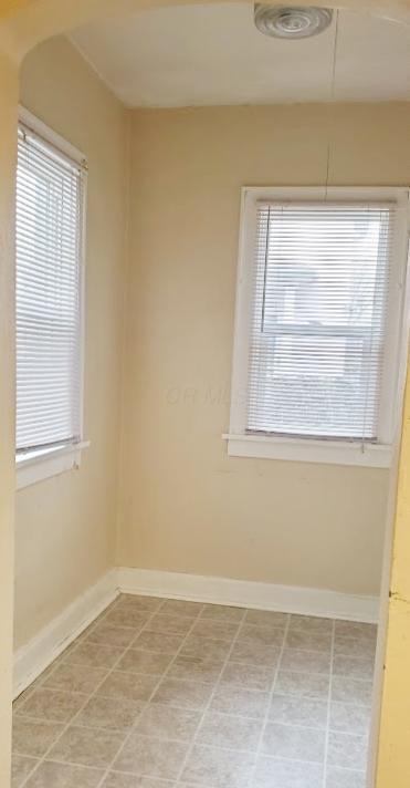 248 E Blake Ave, Columbus, OH 43202 photo 6