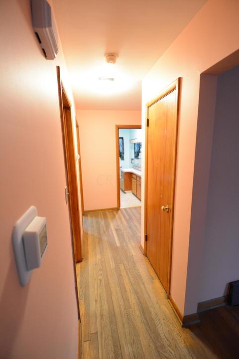 3445 Maize Rd, Columbus, OH 43224 photo 14