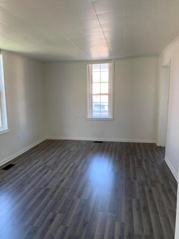 513 E Mound St, Circleville, OH 43113 photo 8