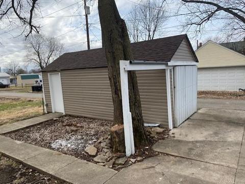 213 W Corwin St, Circleville, OH 43113 photo 4