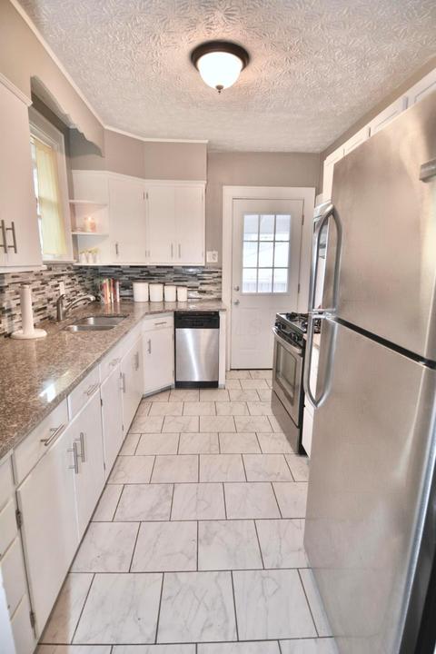 572 E Moler St, Columbus, OH 43207 photo 10