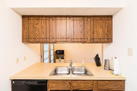 6308 Bannister Dr, Dublin, OH 43017 photo 9