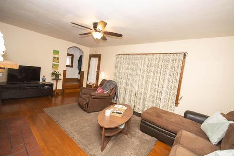 137 E Kelso Rd, Columbus, OH 43202 photo 6
