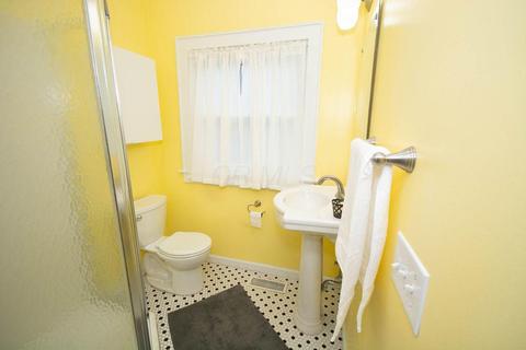 137 E Kelso Rd, Columbus, OH 43202 photo 16
