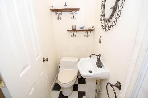 110 Tibet Rd, Columbus, OH 43202 photo 19