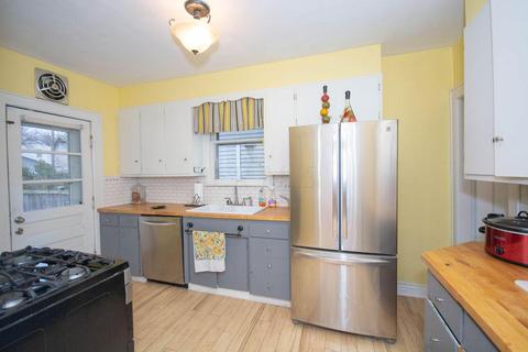 110 Tibet Rd, Columbus, OH 43202 photo 14