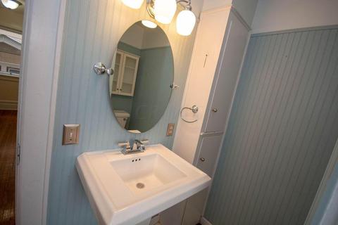 110 Tibet Rd, Columbus, OH 43202 photo 29