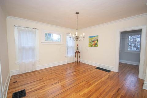 110 Tibet Rd, Columbus, OH 43202 photo 10
