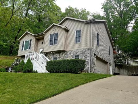 910 Walnut Dr, Logan, OH 43138 photo 2